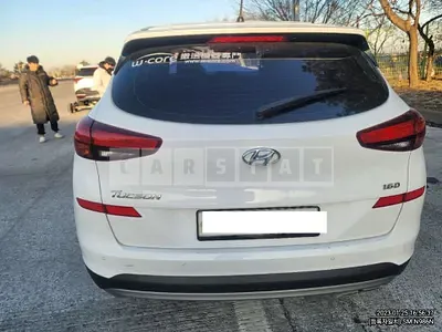 Photo 1 of 18: 2019 Hyundai Tucson, VIN KMHJ2817GKU816019 — Korean insurance auction