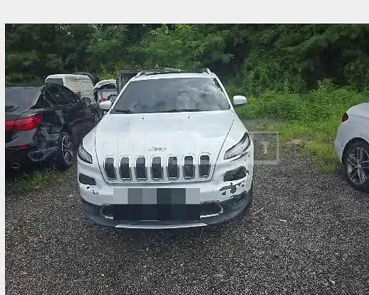 Photo 2 of 24: 2017 Jeep Zip Cherokee 2.2 — Korean insurance auction