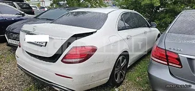 Photo 1 of 7: 2019 Mercedes-Benz E 300 — Korean insurance auction
