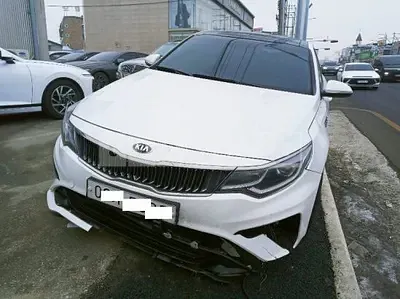 Photo 1 of 16: 2019 Kia K5, VIN KNAGT411BKA325128 — Korean insurance auction