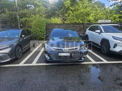 Photo 1 of 10: 2015 Toyota Avalon — Korean insurance auction