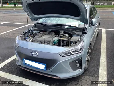 Photo 1 of 5: 2018 Hyundai Ionic Electric, VIN KMHC051HFJU023584 — Korean insurance auction