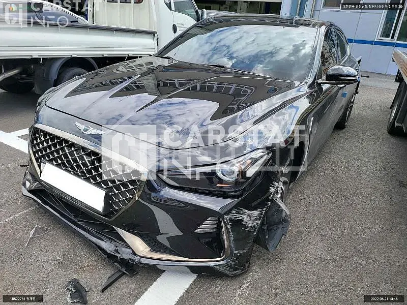 Photo 2 of 16: 2018 Genesis G70, VIN KMTG541EDJU010336 — Korean insurance auction
