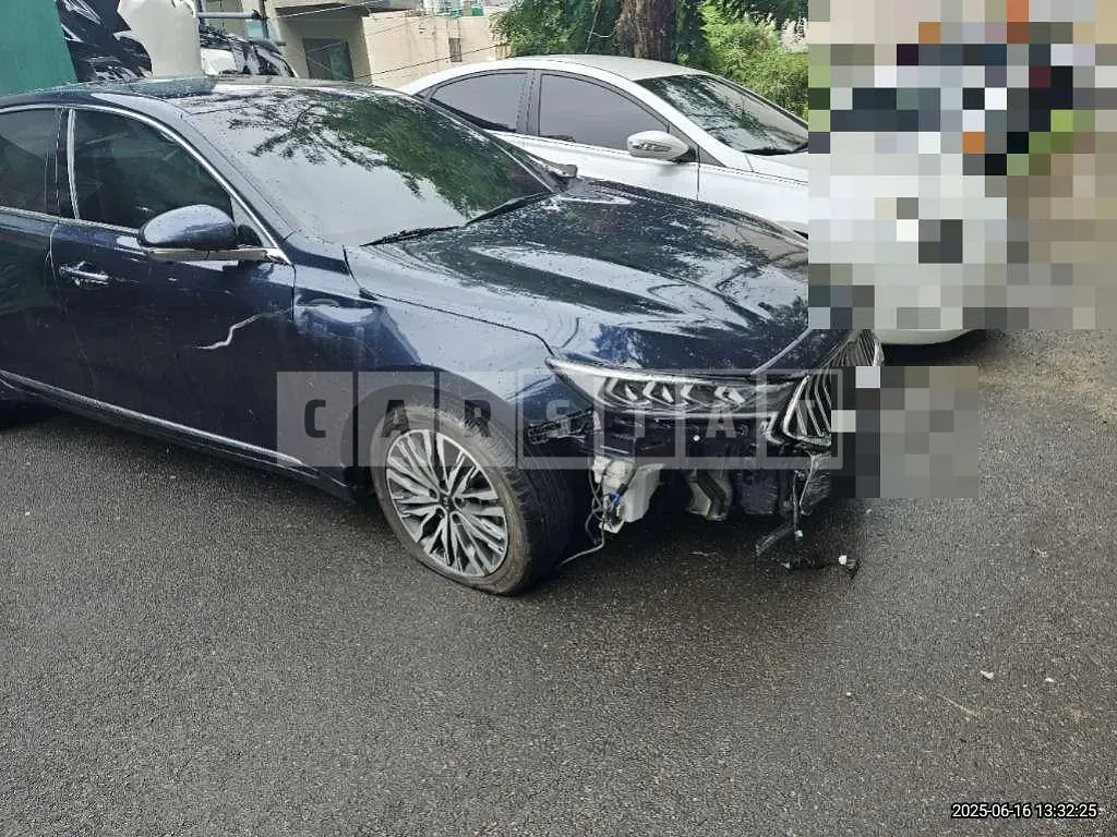 Photo 2 of 17: 2019 Kia K7 — Korean insurance auction