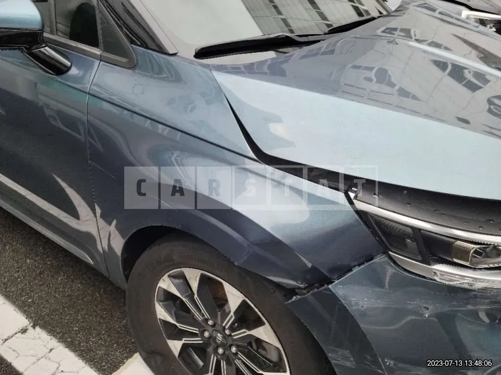 Photo 2 of 21: 2021 Kia Carnival, VIN KNANE81BBMS085862 — Korean insurance auction