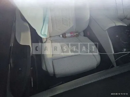 Photo 2 of 19: 2024 BMW 520i — Korean insurance auction