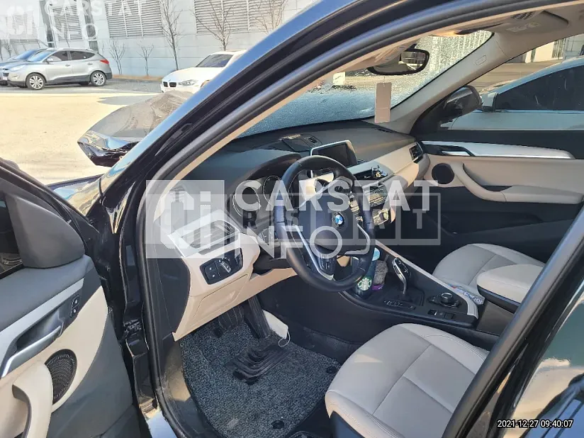 Photo 2 of 26: 2020 BMW X1 xDrive18d Advantage, VIN WBA31AD02L5R43750 — Korean insurance auction
