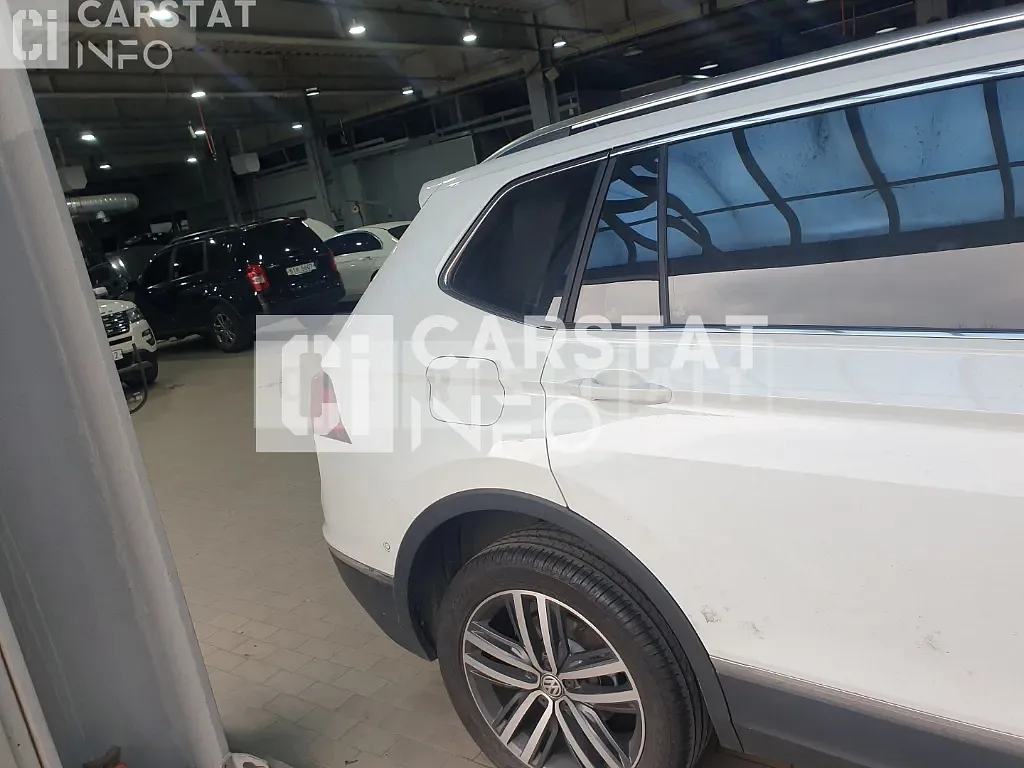 Photo 2 of 23: 2020 Volkswagen Tiguan Allspace 2.0 TDI, VIN WVGZZZ5NZLM108380 — Korean insurance auction