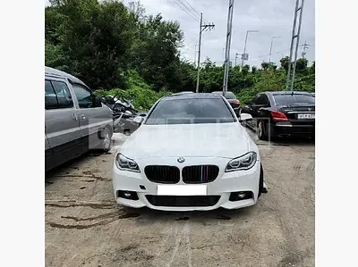 Photo 1 of 18: 2016 BMW 520d, VIN WBA5E5106GG201807 — Korean insurance auction