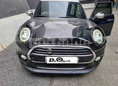 Photo 1 of 20: 2019 MINI Cooper D Five-Door, VIN WMWXV3107KTF00142 — Korean insurance auction
