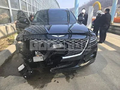 Photo 1 of 25: 2023 Genesis GV80, VIN KMTHA81BDPU147645 — Korean insurance auction
