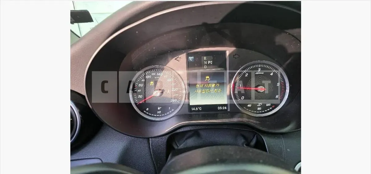 Photo 2 of 16: 2015 Mercedes-Benz C200 d, VIN WDDWF3HB1GF234547 — Korean insurance auction