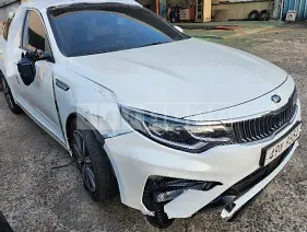 Photo 2 of 20: 2019 Kia K5, VIN KNAGT411BKA294347 — Korean insurance auction