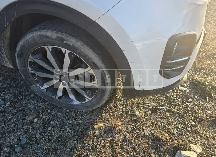Photo 2 of 21: 2017 Kia Sportage — Korean insurance auction