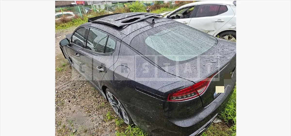 Photo 2 of 21: 2017 Kia Stinger — Korean insurance auction