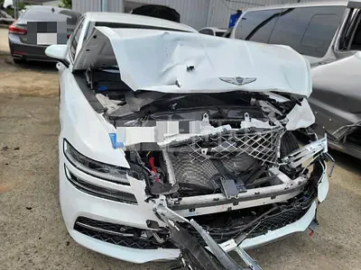 Photo 1 of 18: 2022 Genesis G80, VIN KMTGB41CDNU142221 — Korean insurance auction