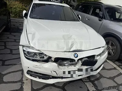 Photo 1 of 20: 2018 BMW 320d — Korean insurance auction