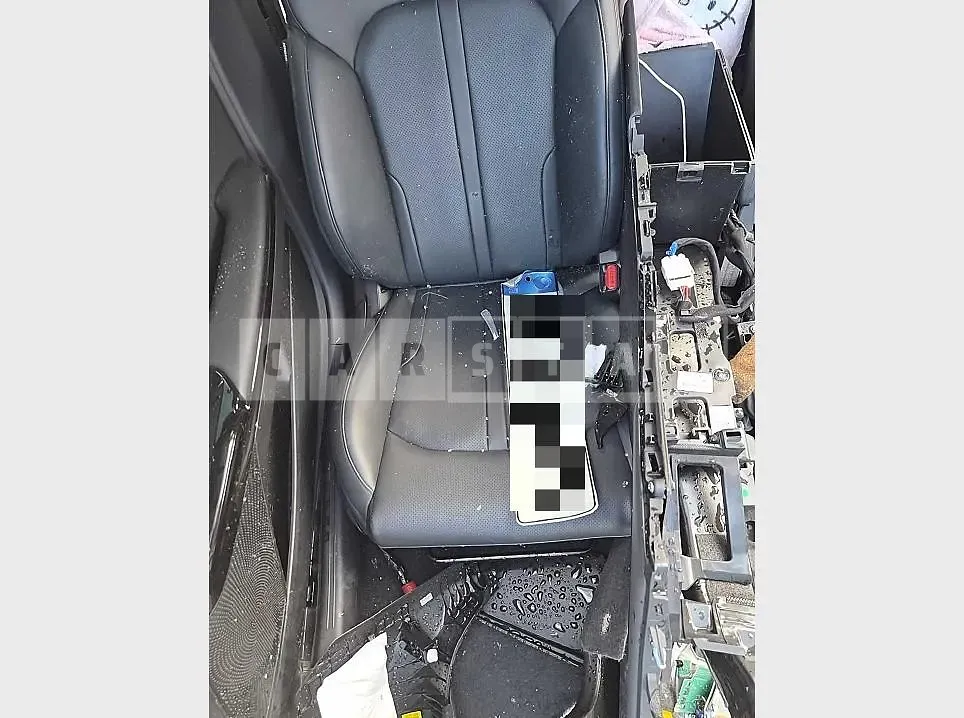 Photo 2 of 7: 2020 Kia K5 2.0 — Korean insurance auction