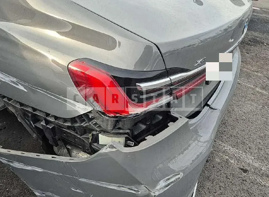 Photo 2 of 24: 2020 BMW 730Ld xDrive Design — Korean insurance auction