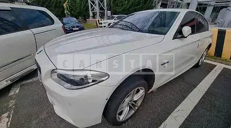 Photo 2 of 9: 2016 BMW 520d, VIN WBA5E5102GG205028 — Korean insurance auction