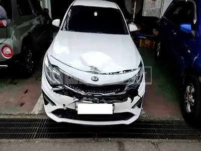 Photo 1 of 15: 2019 Kia K5, VIN KNAGS416BKA311043 — Korean insurance auction