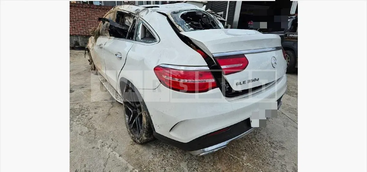 Photo 2 of 15: 2017 Mercedes-Benz GLE350 d 4Matic Coupe — Korean insurance auction