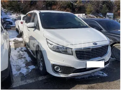 Photo 1 of 34: 2016 Kia Carnival — Korean insurance auction