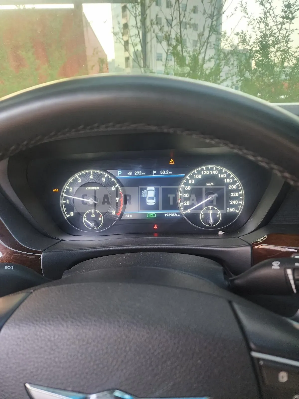 Photo 2 of 7: 2017 Hyundai Genesis EQ900 3.3 AWD, VIN KMHG341ADHU033069 — Korean insurance auction