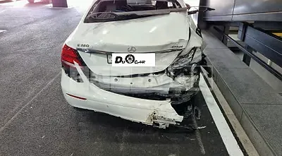 Photo 1 of 15: 2020 Mercedes-Benz E220 d 4Matic, VIN W1KZF0FB8LA769574 — Korean insurance auction