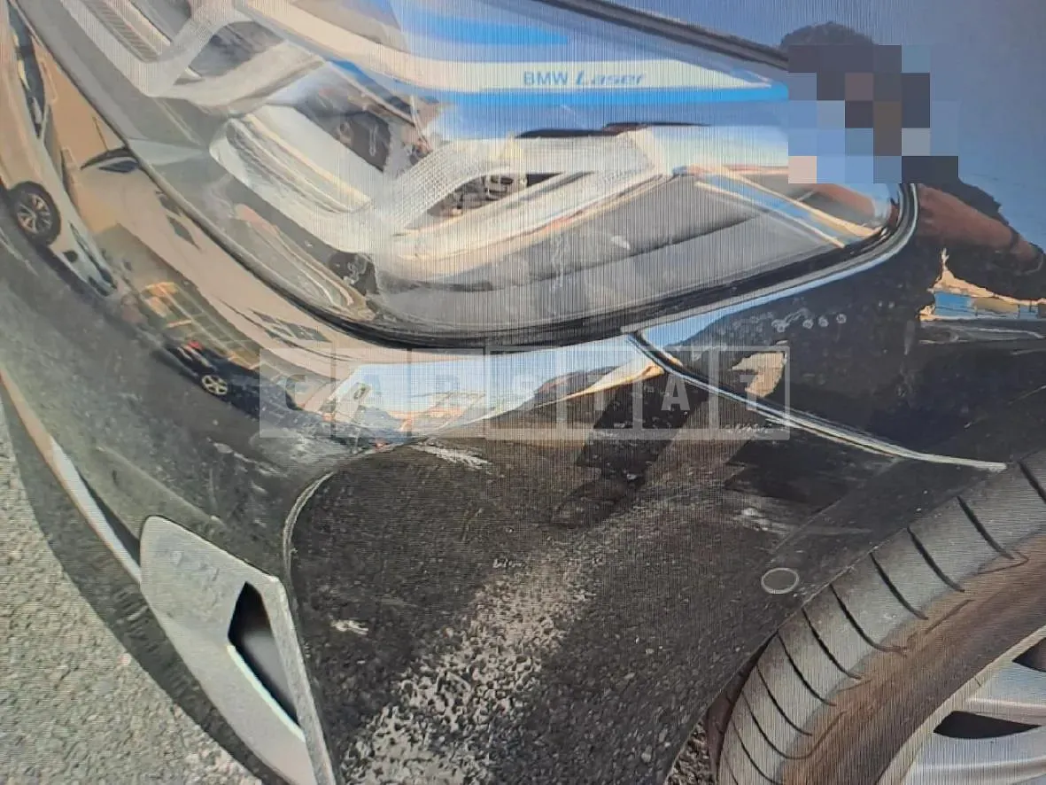 Photo 2 of 4: 2022 BMW (parts) 530e Headlamp — Korean insurance auction