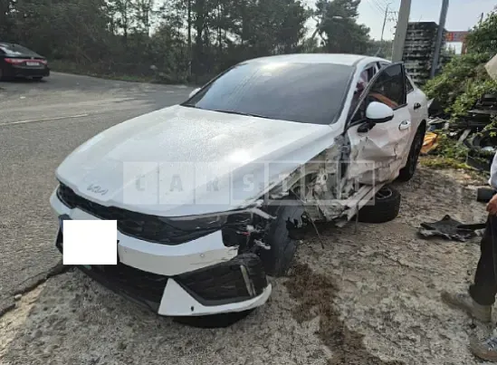 Photo 2 of 30: 2024 Kia K5 — Korean insurance auction