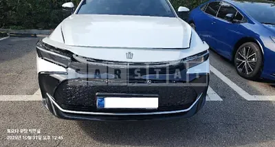 2025 Toyota CROWN Hybrid