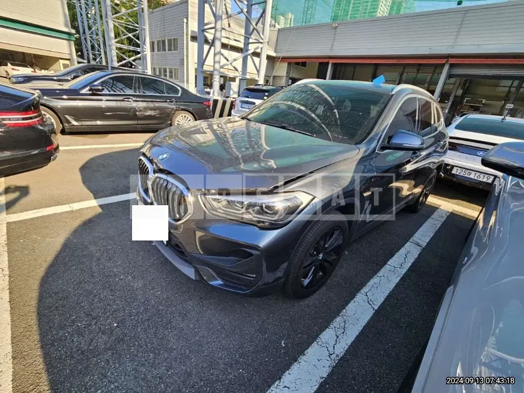 Photo 2 of 27: 2020 BMW X1 xDrive18d Advantage — Korean insurance auction