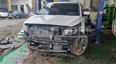 Photo 1 of 35: 2019 Kia Carnival, VIN KNAME81ABKS453976 — Korean insurance auction