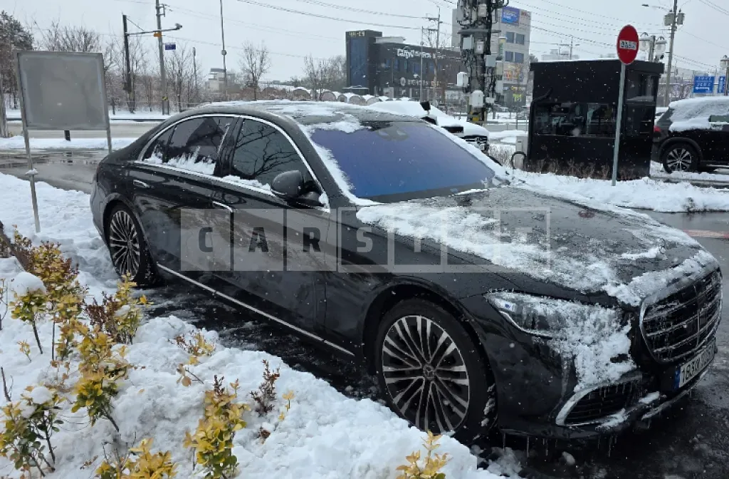 Photo 2 of 35: 2021 Mercedes-Benz S580 4Matic, VIN W1K6G7GB7MA063799 — Korean insurance auction