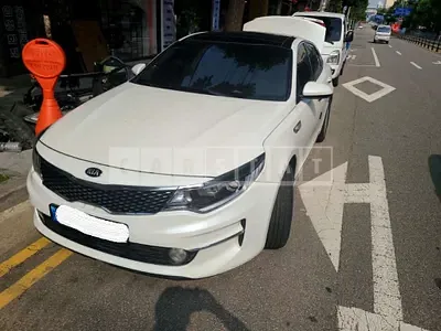 Photo 1 of 7: 2016 Kia K5, VIN KNAGT416BGA006860 — Korean insurance auction