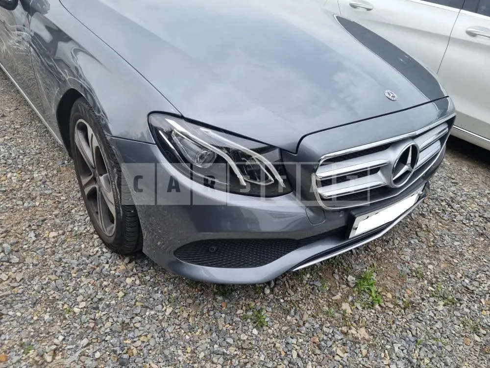 Photo 2 of 14: 2019 Mercedes-Benz E300, VIN WDDZF4JB9KA617056 — Korean insurance auction