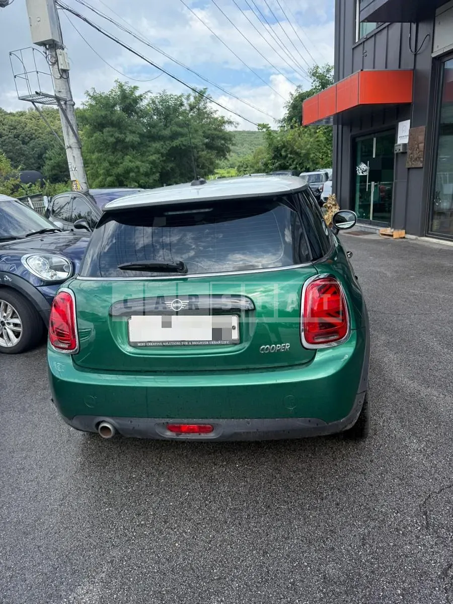 Photo 2 of 6: 2019 MINI Cooper — Korean insurance auction