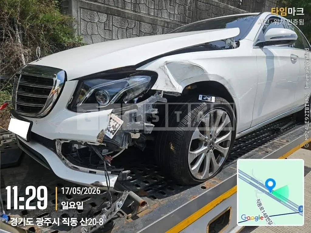 Photo 2 of 36: 2019 Mercedes-Benz E220d 4Matic, VIN WDDZF0FB7KA534159 — Korean insurance auction