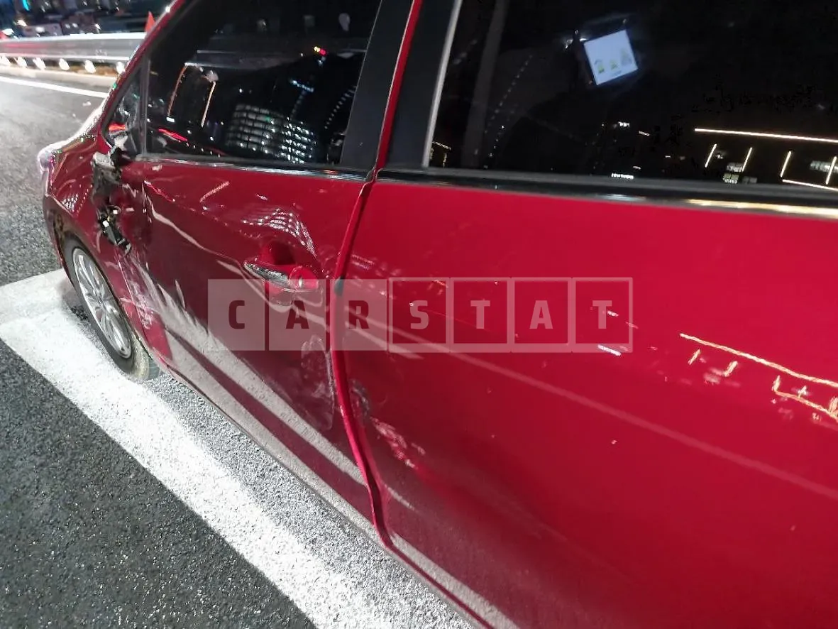 Photo 2 of 10: 2015 Kia K3 1.6 — Korean insurance auction