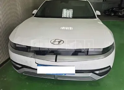 Photo 1 of 17: 2023 Hyundai IONIQ 5 — Korean insurance auction