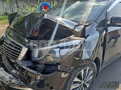 Photo 1 of 5: 2017 Kia Carnival — Korean insurance auction