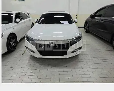 Photo 1 of 8: 2019 Honda Accord Hybrid — Korean insurance auction