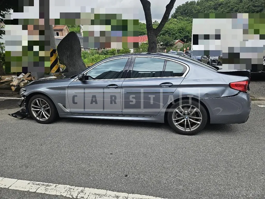 Photo 2 of 15: 2019 BMW 520d M Sport Package — Korean insurance auction