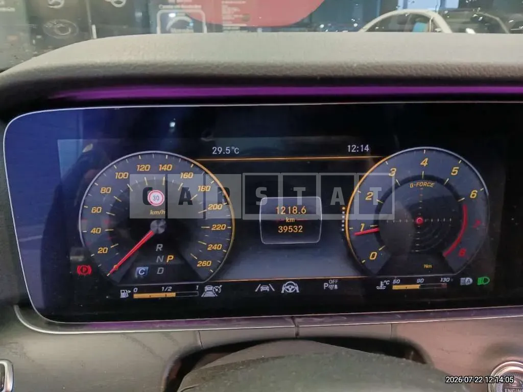 Photo 2 of 51: 2020 Mercedes-Benz E 300 — Korean insurance auction
