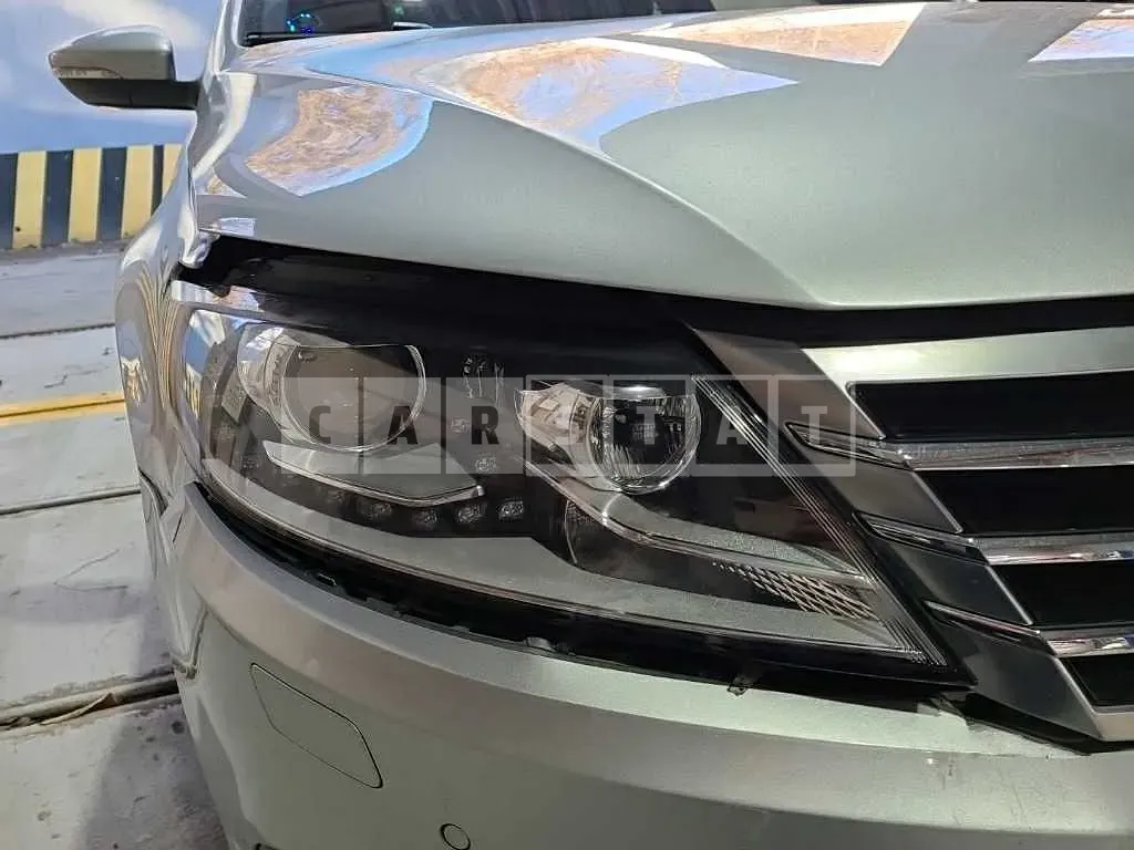 Photo 2 of 21: 2015 Volkswagen CC 2.0 TDI Blue Motion, VIN WVWZZZ3CZFE818437 — Korean insurance auction
