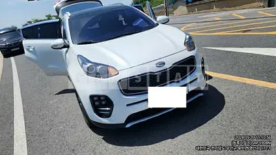 Photo 1 of 7: 2016 Kia Sportage — Korean insurance auction