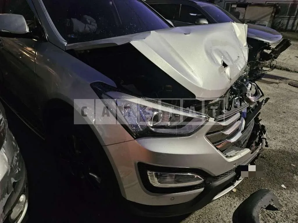 Photo 2 of 5: 2015 Hyundai Santa Fe DM — Korean insurance auction