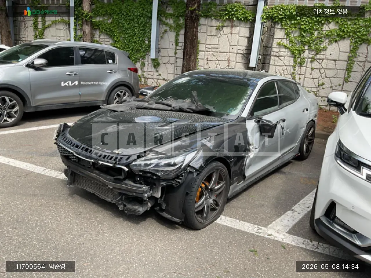 Photo 2 of 13: 2017 Kia Stinger, VIN KNAE751CDJS012902 — Korean insurance auction