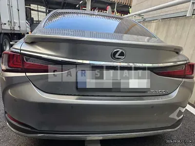 Photo 1 of 32: 2024 Lexus ES300h — Korean insurance auction